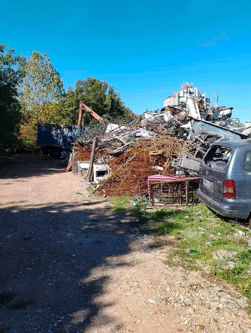 Stovarište sekundarnih sirovina Na Kilo u Beogradu